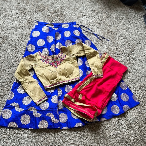 Chaniyacholi - Picture 1 of 9